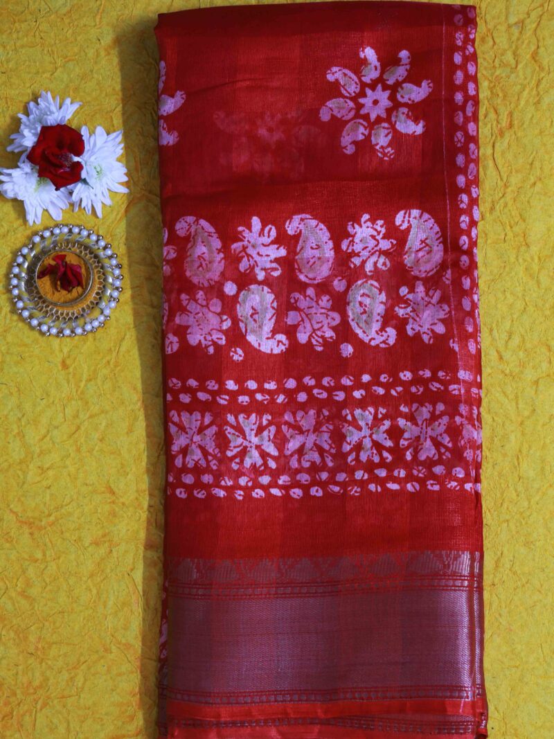 STYLESPOINTER Red Royalty Bandhani Saree with Paisley Elegance & Zari Finish